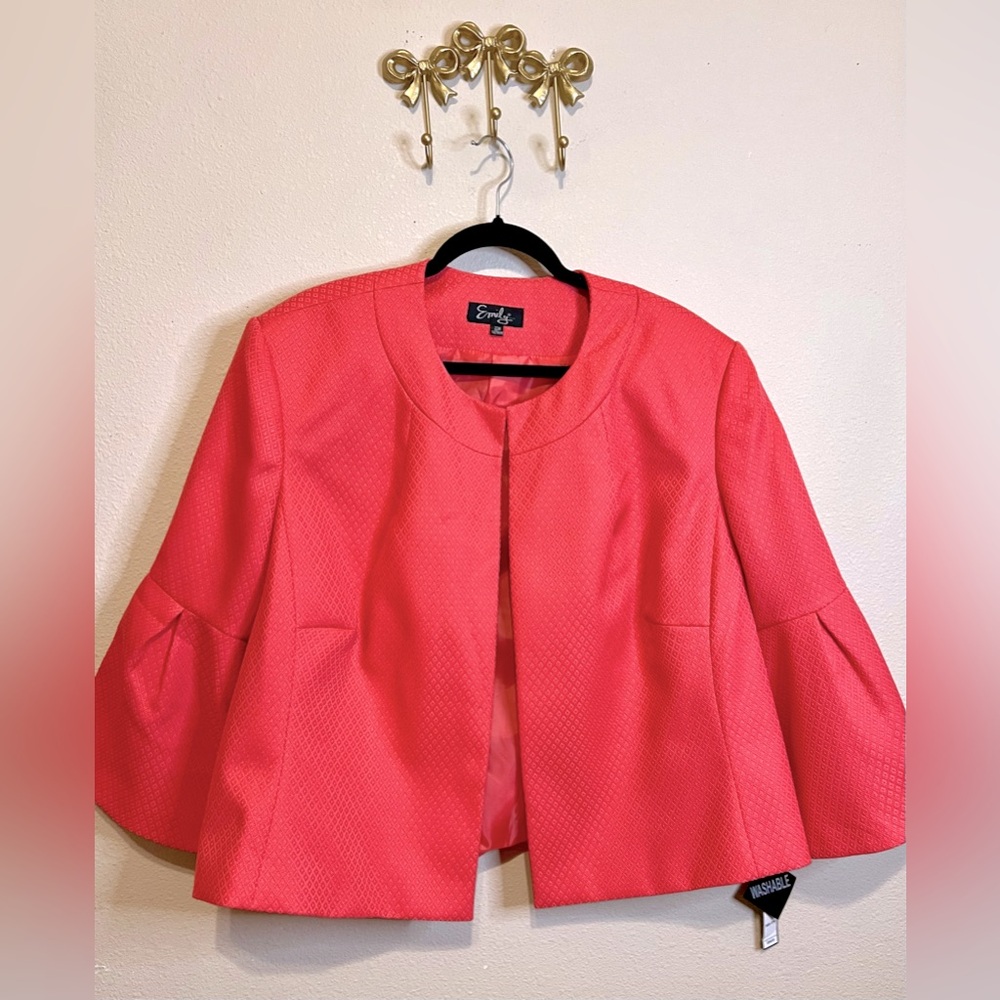 Erica Coral Open Front Jacket. Bell sleeves.  Size 22W